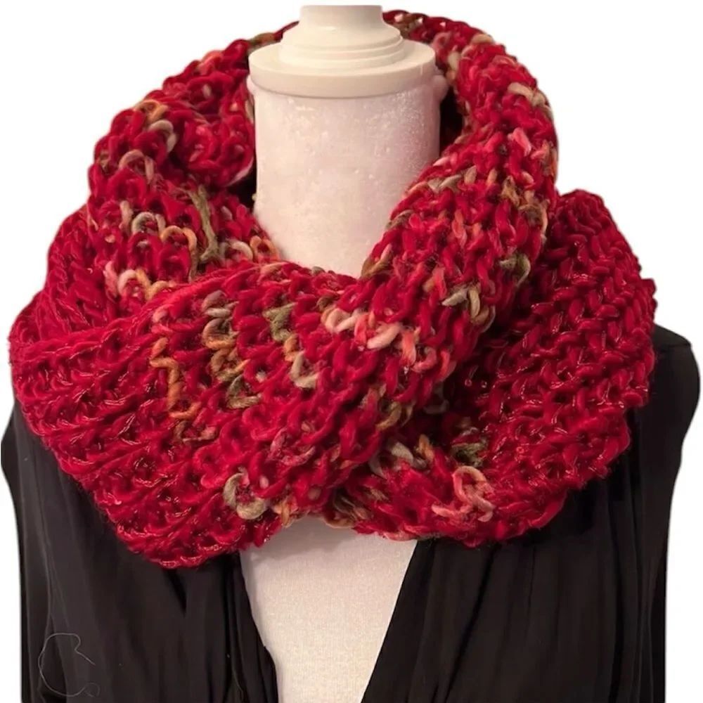 NWOT infinity scarf w/ sparkly sequins on 1 side & multi colored on the other